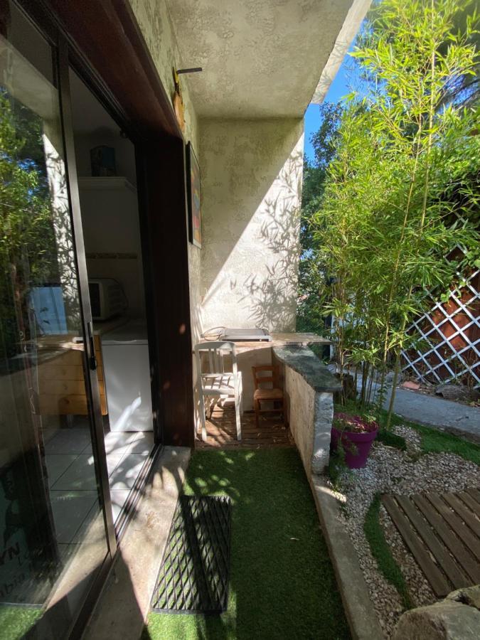 Studio Grotte Des Fees Йер Экстерьер фото